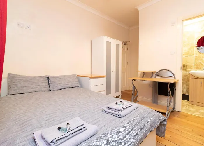 Cosy Studio Flat In The Polygon